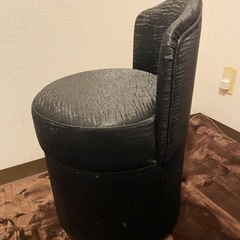 スツールの画像
