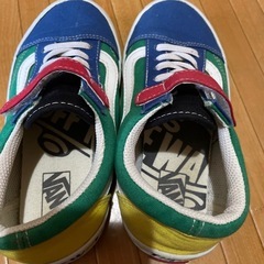 VANS 子供シューズの画像