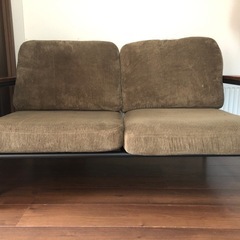 お値段下げました。2人がけソファの画像