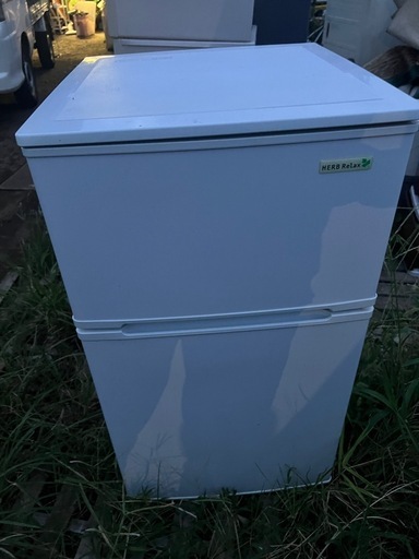 YAMADA ヤマダ 90L 2ドア冷凍冷蔵庫 YRZ-C09B1 2017年製