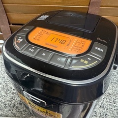 炊飯器　ブラック