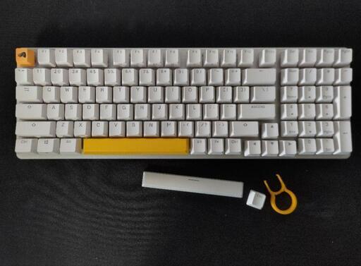 GMMK 2 96%白ホットスワップ ゲーミングキーボードGMMK2 PRE