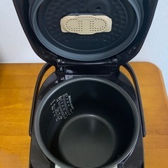 炊飯器10合の画像
