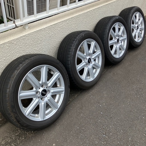 ミニクーパーS 2013年式車両　純正ホイルとタイヤ