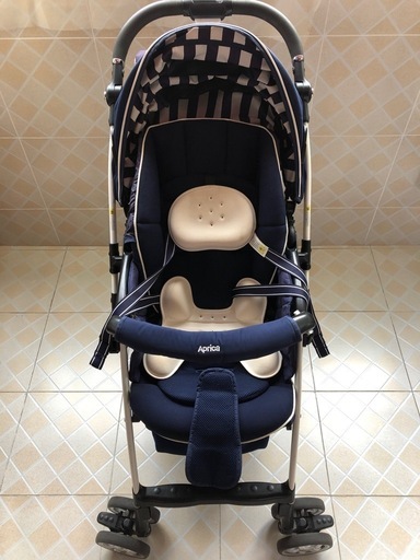 【美品】アップリカ ラクーナビッテ ベビーカー 70585