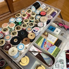 ★お引き取り者様確定いたしました★【無料でお譲りします】(引き取り希望】※ミシン糸、手芸用糸、裁縫道具※の画像