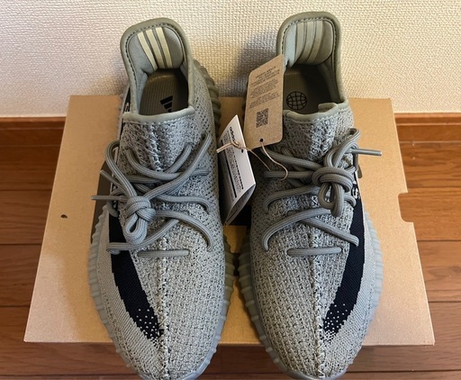 新品　yeezy boost 350 v2