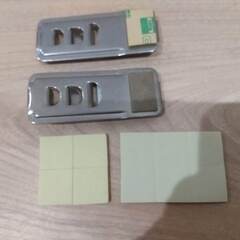 サッシ　窓用補助錠 窓ストッパー  防犯 換気  猫脱走防止 ２個組 ＊工具なし簡単取付の画像