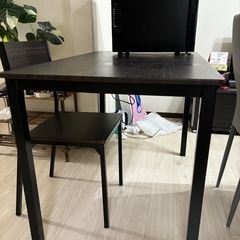 ダイニングテーブル