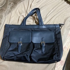 黒いカバン😍