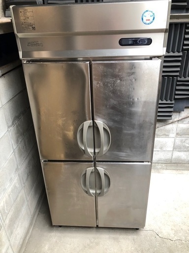 業務用　縦型冷凍庫　2018年製　3相200V