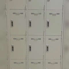 スチールロッカー 12人用