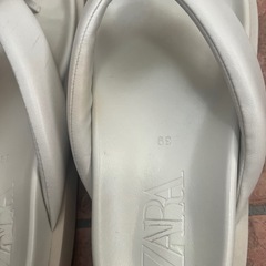 ZARA サンダルの画像