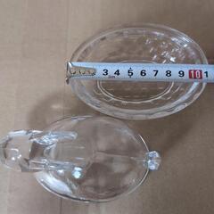 うさぎ　ガラスの小物入れの画像