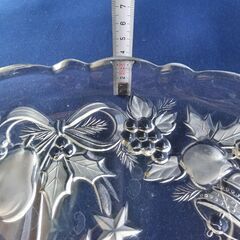 クリスマス用？　ガラスパーティー皿の画像