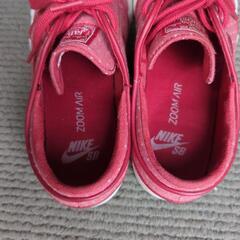 NIKEスニーカー23㌢の画像
