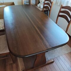 8/25(日)お引き取り頂ける方限定　ダイニングテーブル差し上げます