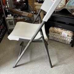 折りたたみ椅子入荷しました！格安😄早い者勝ちです！熊本リサイクルワンピースの画像