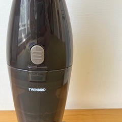掃除機　TWINBIRD サイクロンスティック型クリーナー
の画像