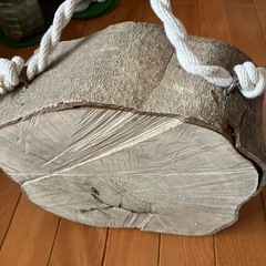 ハンドメイド❣️バトニング台まな板クロガネモチの木、カッティングや、キャンプバトニンク台、椅子、バンドメイド❣️の画像