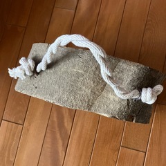 ハンドメイド❣️バトニング台まな板クロガネモチの木、カッティングや、キャンプバトニンク台、椅子、バンドメイド❣️の画像
