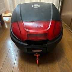 【GIVI バイク リアキャリアボックス  横39 縦40】