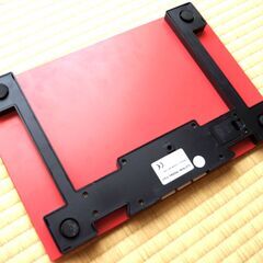 体重計　デジタル表示　軽量コンパクト　体脂肪率測定などもついています。の画像
