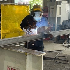未経験大歓迎！鉄骨鍛治です｡工場内での溶接など｡の画像