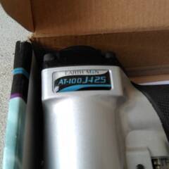 美品！！　高儀　Takagi　EARTH MAN エアータッカー AT-100J425 大工道具　工具の画像