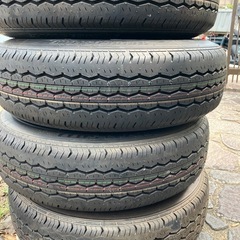 ハイエース　タイヤ4本値下げしました！の画像