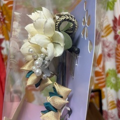 成人式髪飾りの画像