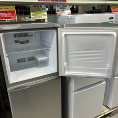【送料込】AQUA 2017年製冷蔵庫AQR-141F(S)型 140L 2ドア 送料込】AQUA 2017年製冷蔵庫AQR-141F(S)型 140L 2ドア 冷蔵庫