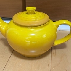 ル・クルーゼ　ティー　ポット　中古品
