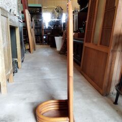 KOIZUMI コイズミ ラタン 鏡 ウォールミラー 収納付き 壁掛けミラー 籐家具 姿見 昭和レトロ　/TJ-1957 2Fの画像