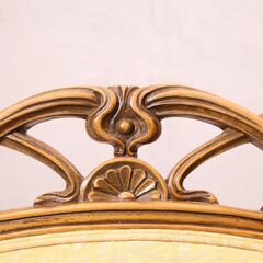 IDC OTSUKA(大塚家具)にて取り扱いのあるイタリアMedea(メデア)社のダイニングチェア 2脚セットです。アールヌーヴォー様式の細かな彫りと意匠がダイニングをエレガントで優雅な雰囲気に♪の画像