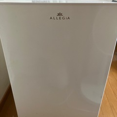 【お話し中です】ALLEGiA アレジア 冷凍庫 61L 新生活 生活家電 AR-BD62-NW 2020年製 