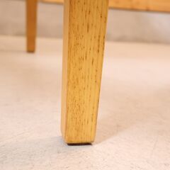 IDC OTSUKA(大塚家具)にて取り扱われているブランド秋田木工のＮ-T005 ナラ材 ダイニングテーブルです！細身の脚が軽やかなダイニングを演出してくれる優しい雰囲気の北欧スタイルの食卓♪