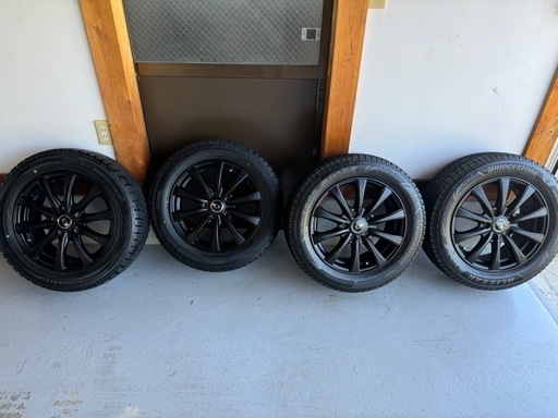 ブリジストン、ダンロップ スタッドレス 16インチ バリ溝