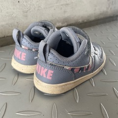 NIKE スニーカー