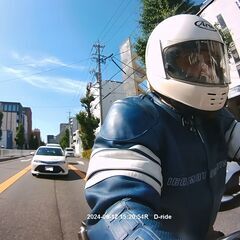 即納可　世界初！特許取得D-rideバイク用バックミラー型前後ドライブレコーダーの画像