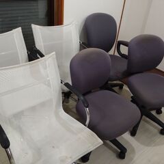 【大至急】事務チェアとダイニングチェアを無料であげます