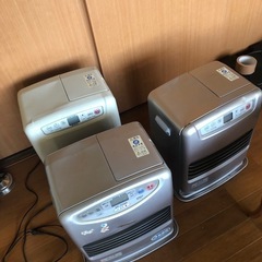 【破格】灯油ストーブ3つセット　ポンプ　タンク　3点セットの画像