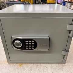 セントリー 耐火金庫 金庫 J119EK 【10974922】