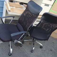 🔴山口市、事務机￥7800🔴ベージュ(ライトグレー)🔴幅1200mmの画像