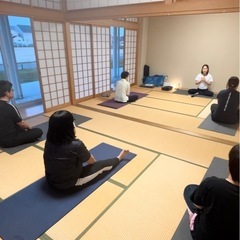 一緒にヨガしましょう！お待ちしています‼️の画像