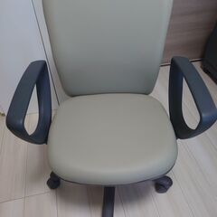新品☆未使用（2024.7購入）☆オフィスチェア／オフィスコム・...