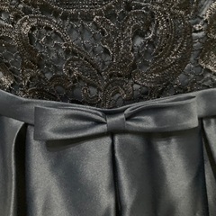 ミモザ丈ドレスの画像