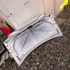100系チェイサー トランク(TRDスポイラー取り付け穴有)の画像