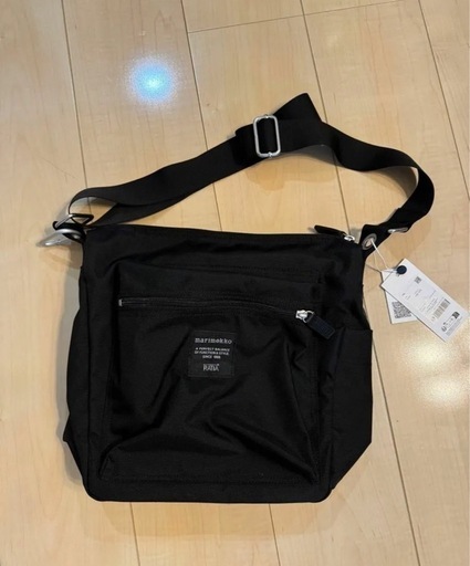 新品未使用 本物 マリメッコ　Pal ショルダーバッグ　ブラック　本物