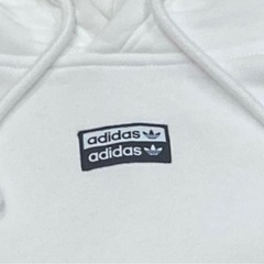 adidas メンズパーカーの画像